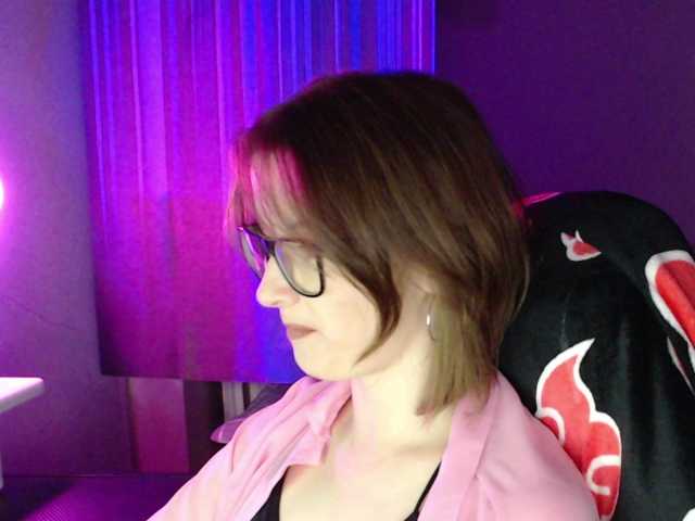 Cherry-Luna live cam on BongaCams