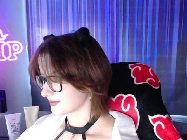 Cherry-Luna live webcam show