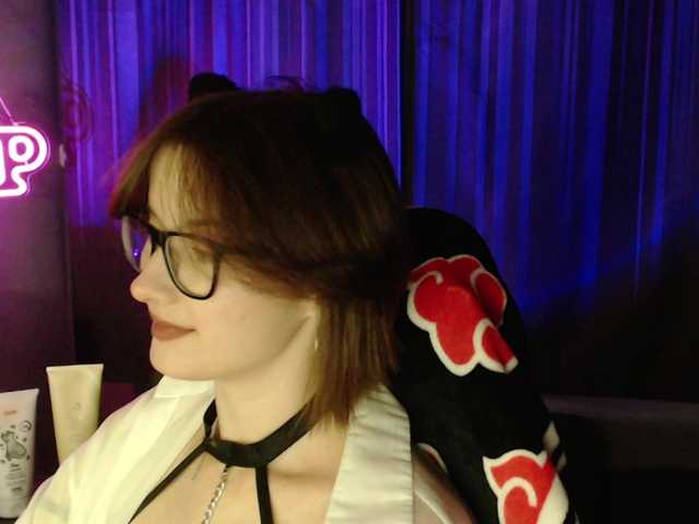 Cherry-Luna live webcam show