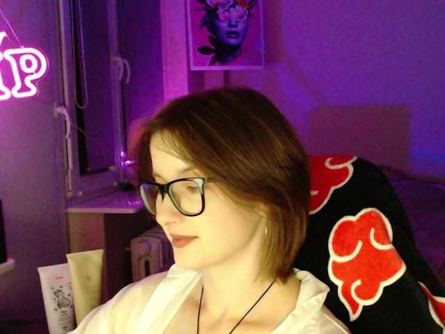 Cherry-Luna live cam