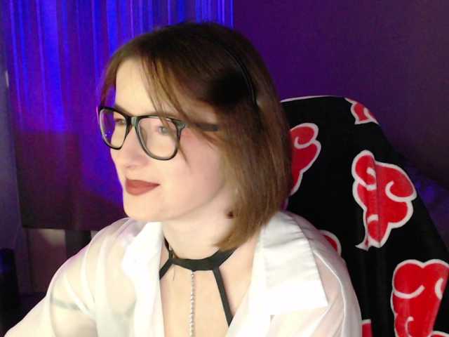 Cherry-Luna live cam preview