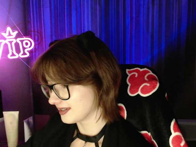 Cherry-Luna live cam on BongaCams