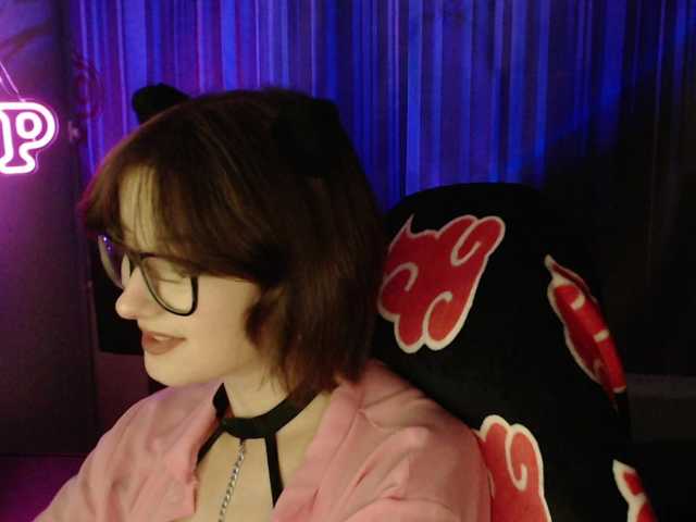 Cherry-Luna live webcam show