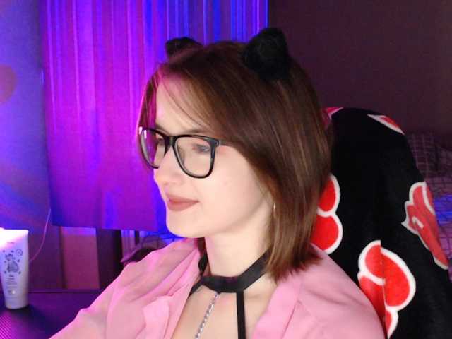 Cherry-Luna live cam preview