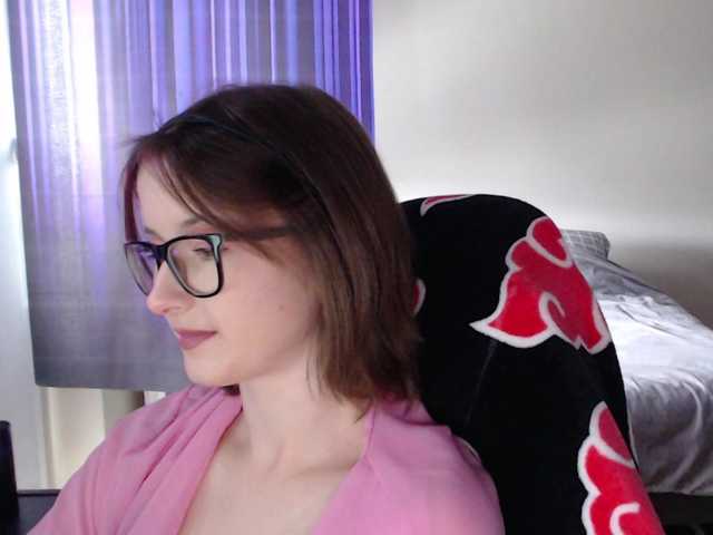 Cherry-Luna live cam preview