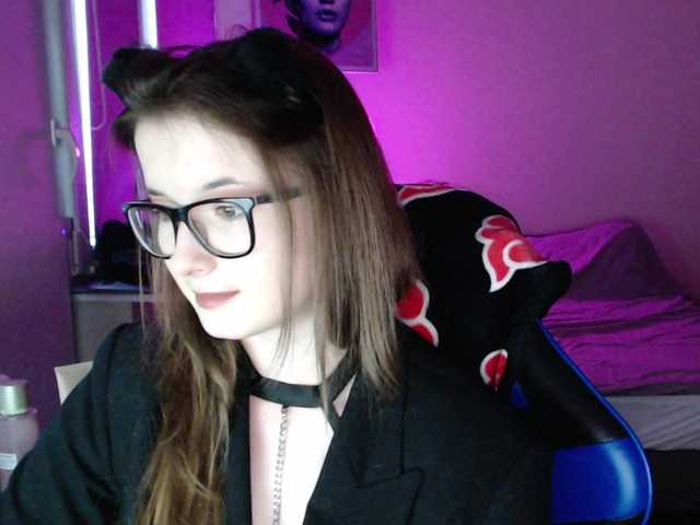 Cherry-Luna live cam on BongaCams