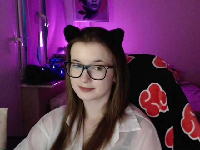 Cherry-Luna live cam on BongaCams