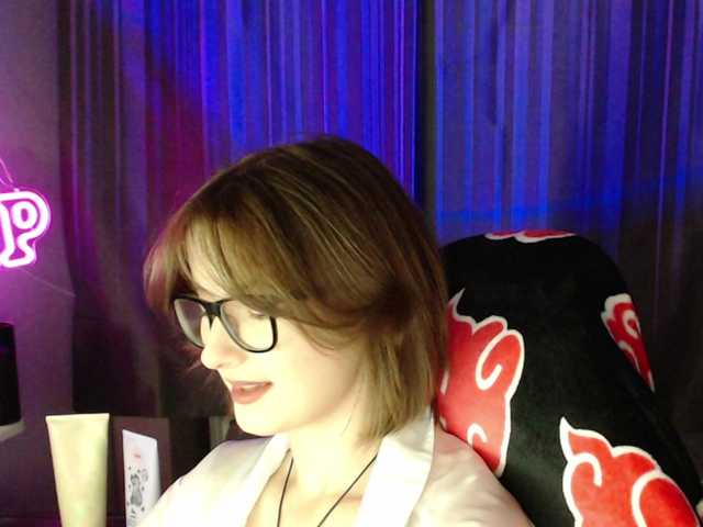 Cherry-Luna live cam on BongaCams