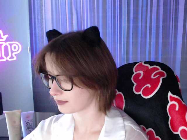 Cherry-Luna live webcam show