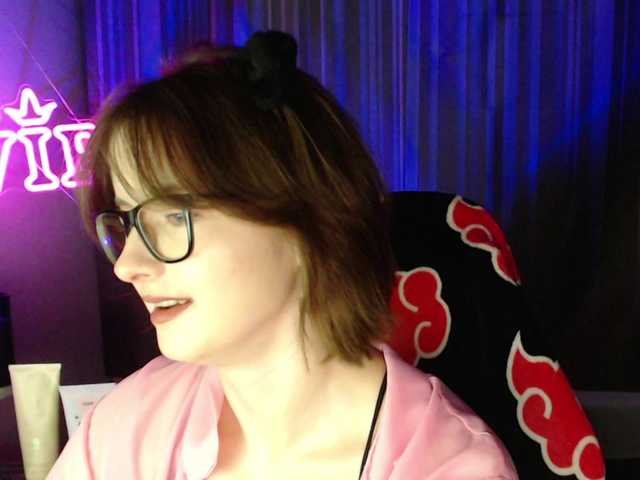 Cherry-Luna live cam on BongaCams