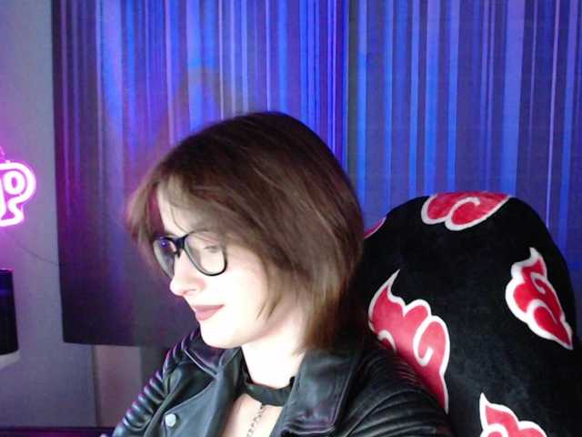 Cherry-Luna live cam on BongaCams