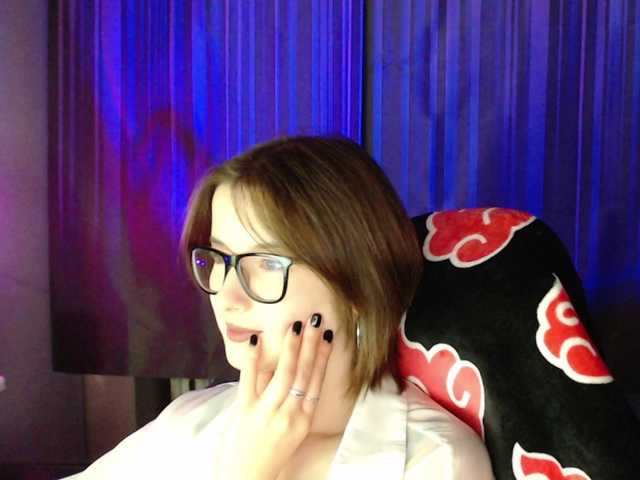 Cherry-Luna live cam on BongaCams