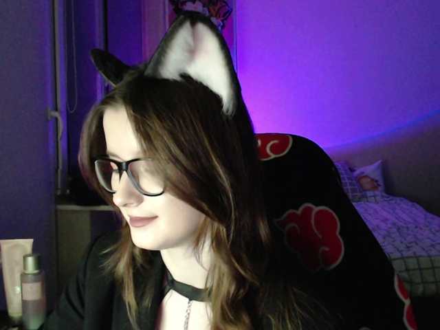 Cherry-Luna's BongaCams show and profile