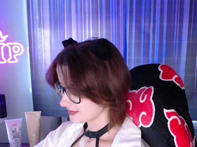 Cherry-Luna live webcam show