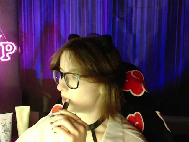 Cherry-Luna live webcam show
