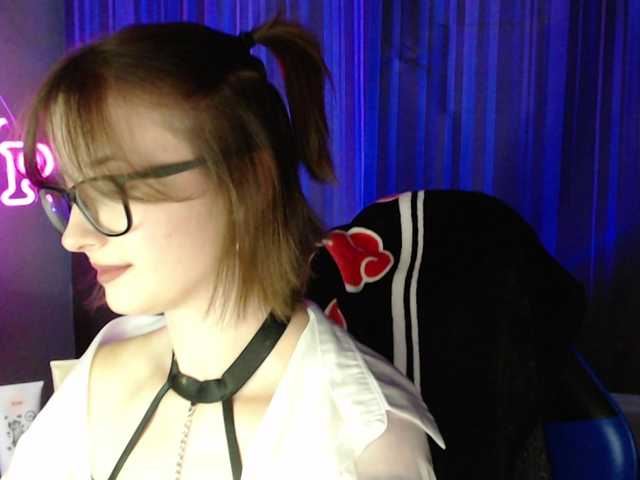 Cherry-Luna live webcam show