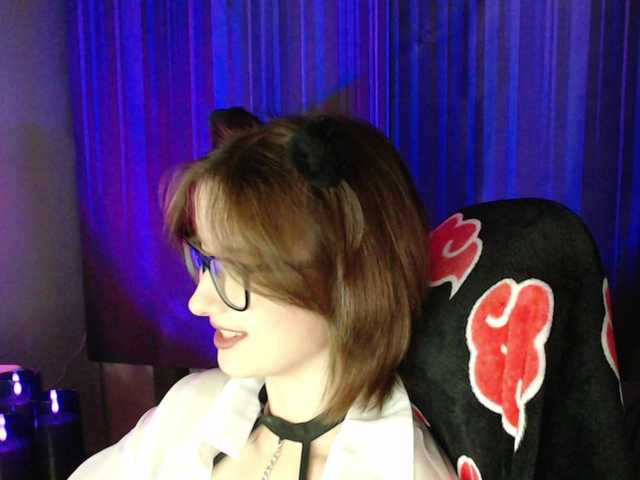 Cherry-Luna live cam on BongaCams