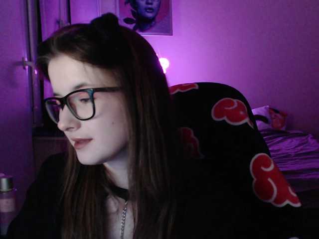 Cherry-Luna live cam on BongaCams