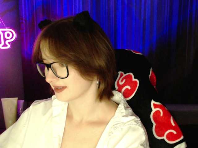 Cherry-Luna live webcam show