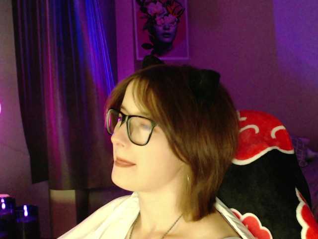 Cherry-Luna live cam on BongaCams