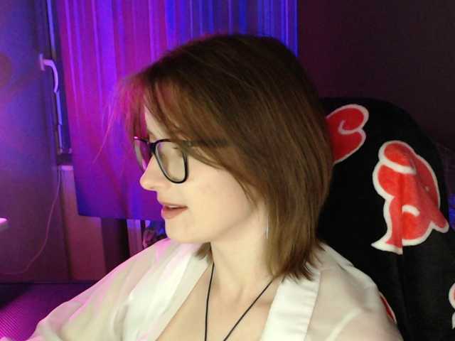 Cherry-Luna live cam on BongaCams
