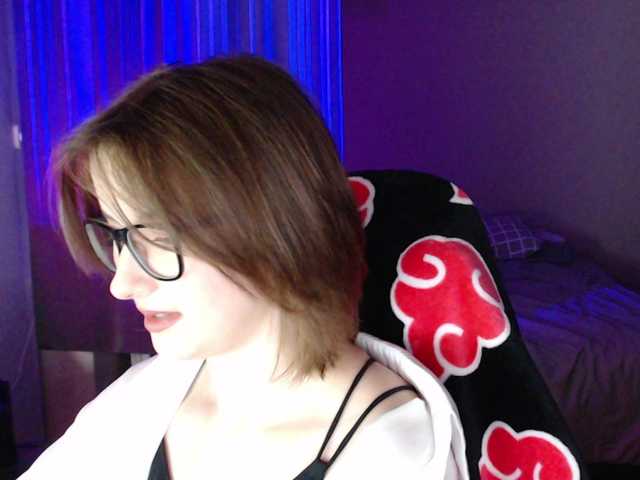 Cherry-Luna live cam on BongaCams