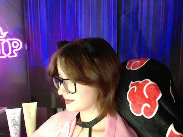 Cherry-Luna live webcam show