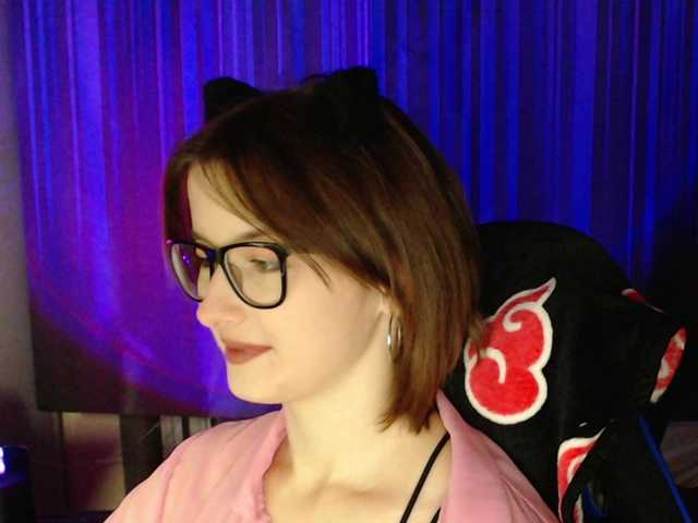 Cherry-Luna live cam on BongaCams
