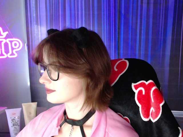 Cherry-Luna live webcam show