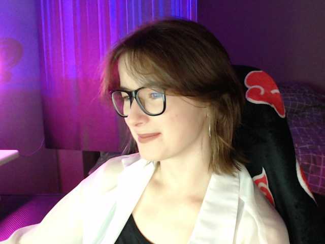 Cherry-Luna live cam on BongaCams