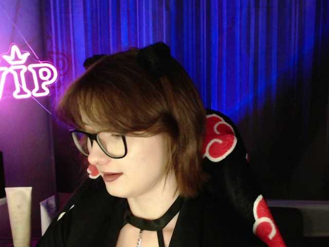 Cherry-Luna live cam on BongaCams