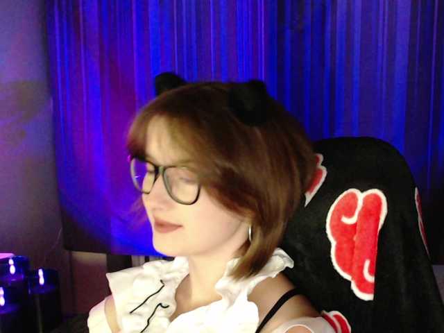Cherry-Luna live cam on BongaCams