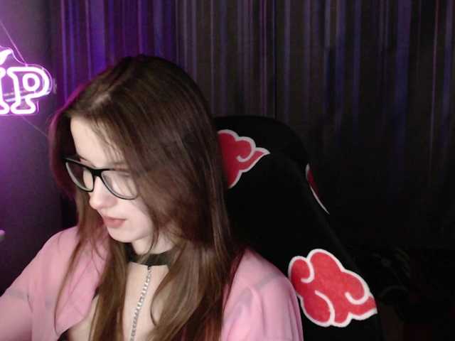 Cherry-Luna live cam on BongaCams
