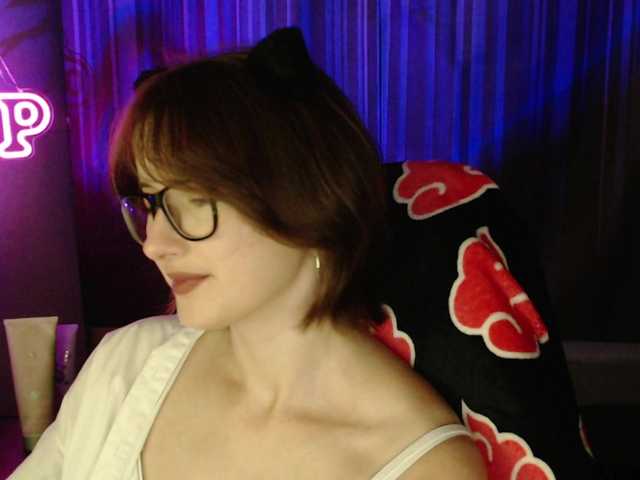 Cherry-Luna live cam on BongaCams