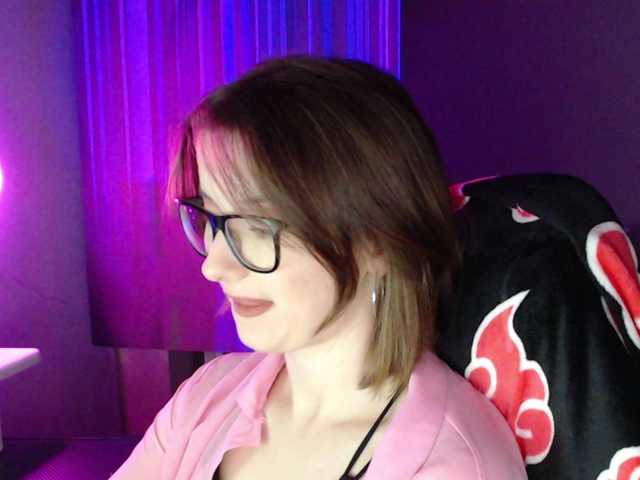 Cherry-Luna live cam on BongaCams
