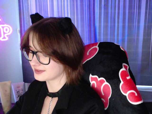 Cherry-Luna live cam on BongaCams