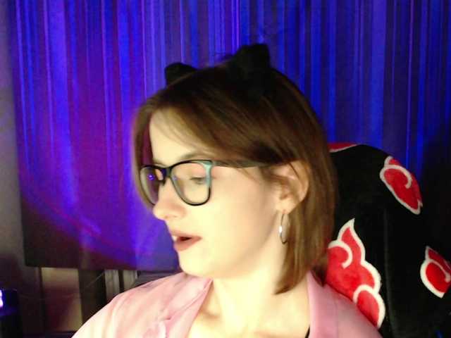 Cherry-Luna live cam on BongaCams