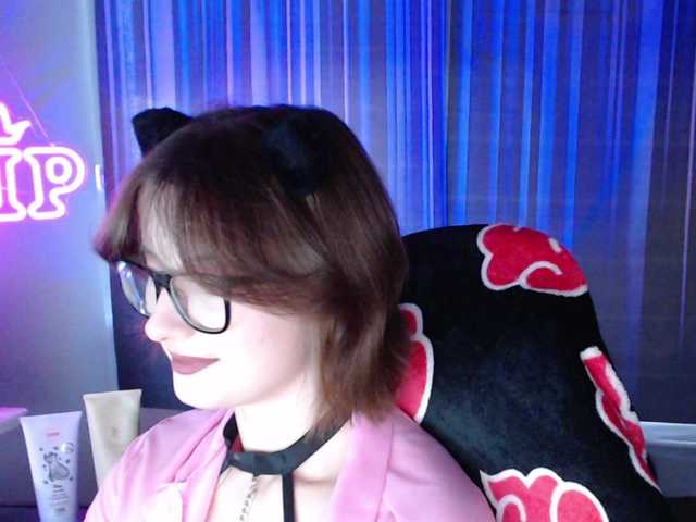 Cherry-Luna live webcam show