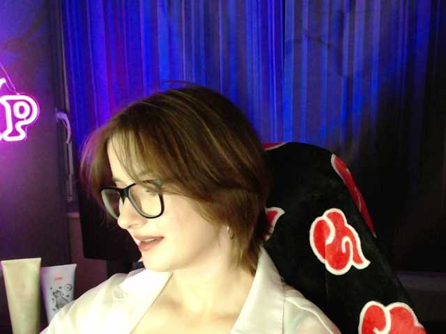 Cherry-Luna live cam on BongaCams