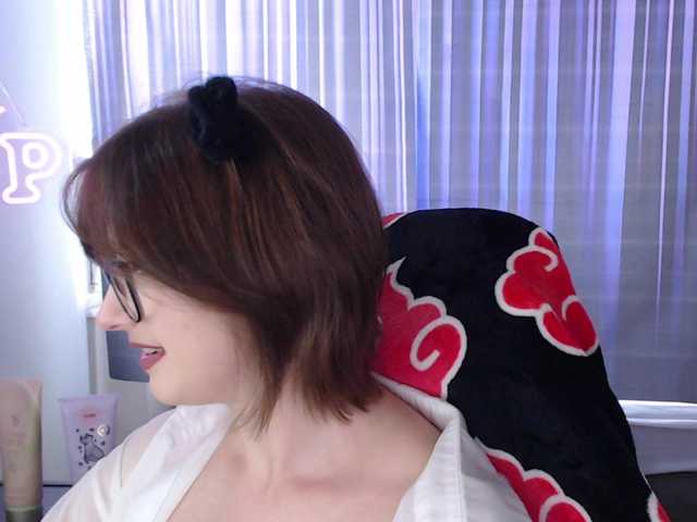 Cherry-Luna live webcam show