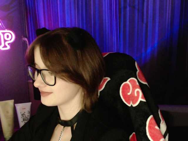 Cherry-Luna live cam on BongaCams
