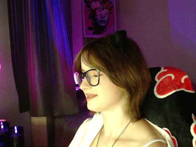 Cherry-Luna live cam on BongaCams
