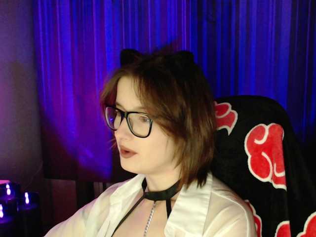 Cherry-Luna live cam on BongaCams