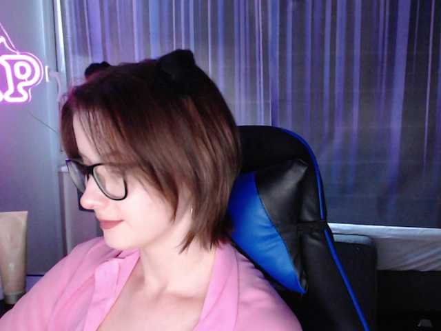 Cherry-Luna live cam on BongaCams