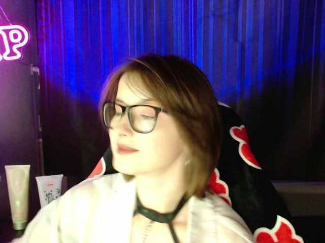 Cherry-Luna live cam on BongaCams