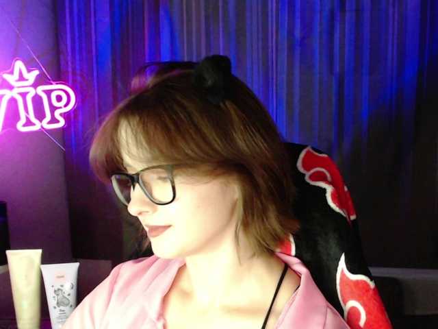 Cherry-Luna live cam on BongaCams