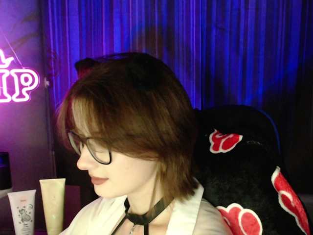 Cherry-Luna live cam on BongaCams