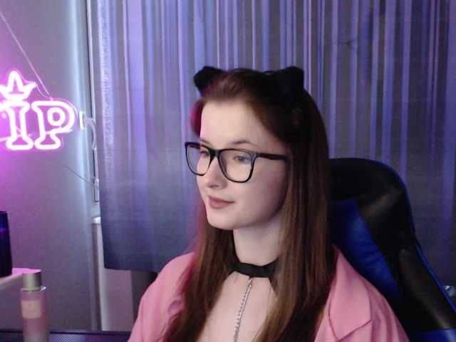 Cherry-Luna live cam on BongaCams