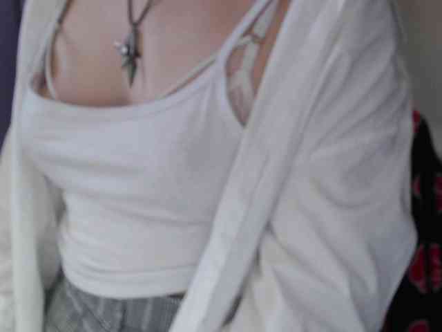 Cherry-Luna webcam