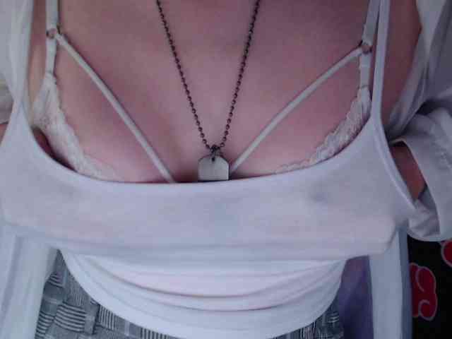 Cherry-Luna webcam